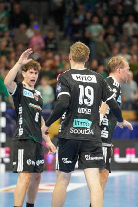Im Bild: Leo Prantner (Fuechse Berlin, 6), Mathias Gidsel (Fuechse Berlin, 19), Jubel, Freude 08.10.2026, Fuechse Berlin - FC Porto, EHF Handball Champions League, Saison 2026 27, Max-Schmeling-Halle Copyright: HMBxMedia xPascalxSpanehl