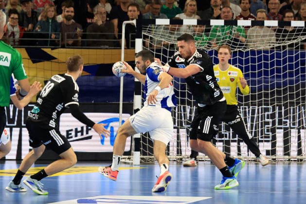 08.10.2026, GER Deutschland, Handball, EHF Champions League, 08.10.2026, Saison 2026 2027, Berlin, Fuechse Berlin vs FC Porto Lasse Ludwig ( Fuechse Berlin 1 ), Mijajlo Marsenic ( Fuechse Berlin 93 ), Mathias Gidsel ( Fuechse Berlin 19 ), Rui Silva ( FC Porto 14 ) nordphoto GmbH Engler Berlin Max-Schmeling-Halle Berlin Deutschland Copyright: xNordphotox xEnglerx