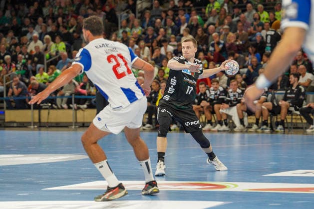 Im Bild: Nils Lichtlein (Fuechse Berlin, 17) 08.10.2026, Fuechse Berlin - FC Porto, EHF Handball Champions League, Saison 2026 27, Max-Schmeling-Halle Copyright: HMBxMedia xPascalxSpanehl