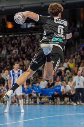 Im Bild: Leo Prantner (Fuechse Berlin, 6), Torschuss 08.10.2026, Fuechse Berlin - FC Porto, EHF Handball Champions League, Saison 2026 27, Max-Schmeling-Halle Copyright: HMBxMedia xPascalxSpanehl