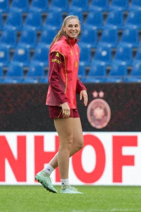 08.10.2026, xgrfx, Fussball DFB Medientermine, Deutsche Frauennationalmannschaft - Pressekonferenz und Abschlusstraining v.l. Jule Brand (Deutsche Frauennationalmannschaft) Karlsruhe
