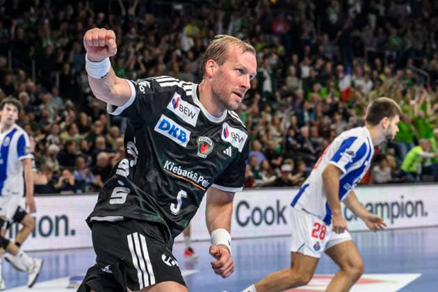 im Bild v.l.: Max Darj (Fuechse Berlin, 05), Tor, Treffer, Jubel, Torjubel, Freude, Begeisterung, feiert, GER, Berlin, Handball, Füchse Berlin vs FC Porto, EHF Champions League, 3. Spieltag der Gruppe A , in der Max Schmeling Halle, Am Falkplatz 1, 08.10.2026, Copyright: HMBxMedia UwexKoch