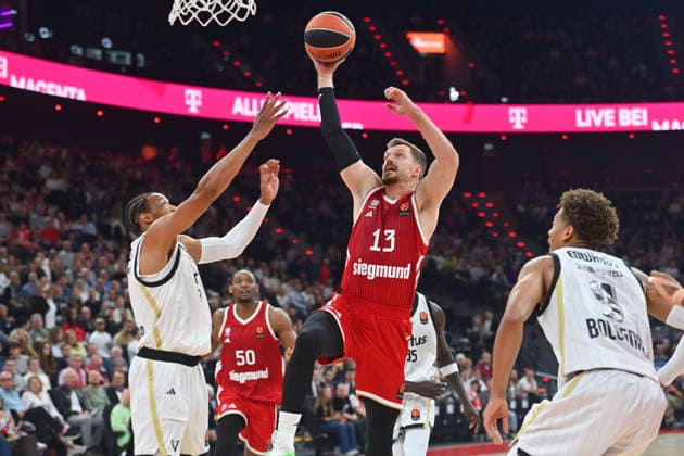 Andreas OBST (FCB) punktet, Aktion,Zweikampf Basketball Euro League,Saison 2026 2027, FC Bayern Muenchen - Virtus Bologna am 08.10.2026 , S A P G A R D EN