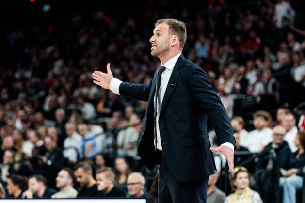 MUNICH, GERMANY - OCTOBER 08: Anton Gavel (Headcoach FC Bayern Muenchen) gestures during the Turkish Airlines EuroLeague match between FC Bayern Muenchen vs. Virtus Bologna at SAP Garden on round 4 of Turkish Airlines EuroLeague on October 08, 2026 in Munich, Germany. Bavaria Germany Copyright: xSteffiexWunderlx