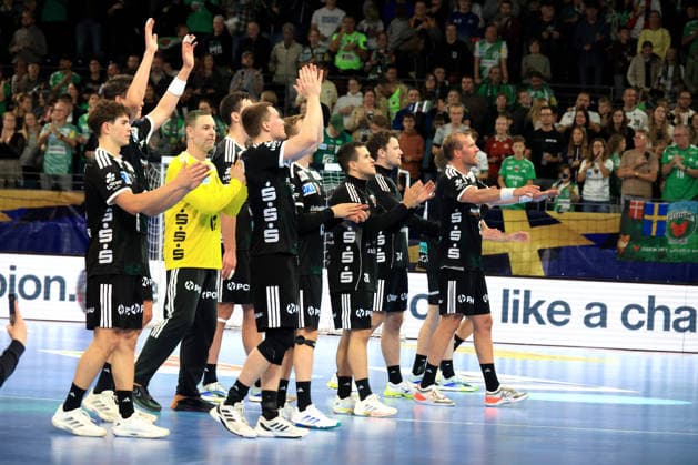 08.10.2026, GER Deutschland, Handball, EHF Champions League, 08.10.2026, Saison 2026 2027, Berlin, Fuechse Berlin vs FC Porto Fuechse-Spielerkreis, Mijajlo Marsenic ( Fuechse Berlin 93 ), Jubel, jubelt, Freude, Glueck, gluecklich, positive Emotionen, nordphoto GmbH Engler Berlin Max-Schmeling-Halle Berlin Deutschland Copyright: xNordphotox xEnglerx