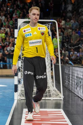 Im Bild: Lasse Ludwig (Fuechse Berlin, 1) 08.10.2026, Fuechse Berlin - FC Porto, EHF Handball Champions League, Saison 2026 27, Max-Schmeling-Halle Copyright: HMBxMedia xPascalxSpanehl