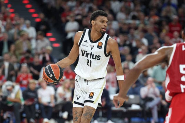 Derrick Alston Jr. (Virtus Bologna, 21) mit Ball, GER, FC Bayern Basketball vs. Virtus Bologna, Basketball, Euroleague, 4. Spieltag, Saison 2026 2027, 08.10.2026, GER, FC Bayern Basketball vs. Virtus Bologna, Basketball, Euroleague, 4. Spieltag, Saison 2026 2027, 08.10.2026 Muenchen Copyright: xEibner-Pressefoto JennixMaulx EP_JML