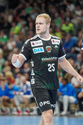 Im Bild: Matthes Langhoff (Fuechse Berlin, 25), , Tor, Treffer, Jubel, Torjubel, Freude, Begeisterung, feiert, jubelt 08.10.2026, Fuechse Berlin - FC Porto, EHF Handball Champions League, Saison 2026 27, Max-Schmeling-Halle Copyright: HMBxMedia xPascalxSpanehl