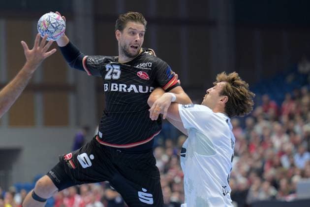 Olle Forsell Schefvert (MT Melsungen 25)(am Ball), Thibaud Briet (HBC Nantes 3) , GER, MT Melsungen - HBC Nantes (FRA), Handball, Champions League Maenner, Group Matches, Saison 2026 2027, 08.10.2026, GER, MT Melsungen - HBC Nantes Handball, CL Maenner, Group Match, Saison 2026 2027, 08.10.2026 Kassel Copyright: xEibner-Pressefotox xRolandxSippelx EP_RSL