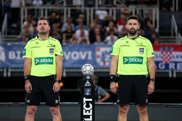 HC Zagreb v Aalborg Handbold - EHF Champions League Men Group Phase - Group C ZAGREB, CROATIA - OCTOBER 8: Referees during the EHF Champions League match between HC Zagreb and Aalborg Handbold at Arena Zagreb on October 8, 2026 in Zagreb, Croatia.  IgorxKralj PIXSELL