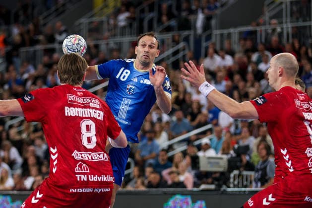 HC Zagreb v Aalborg Handbold - EHF Champions League Men Group Phase - Group C ZAGREB, CROATIA - OCTOBER 8: Igor Karacic of HC Zagreb in action during the EHF Champions League match between HC Zagreb and Aalborg Handbold at Arena Zagreb on October 8, 2026 in Zagreb, Croatia.  IgorxKralj PIXSELL