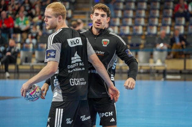 Im Bild: Matthes Langhoff (Fuechse Berlin, 25), Aymeric Zaepfel (Fuechse Berlin, 30) vor dem Spiel 08.10.2026, Fuechse Berlin - FC Porto, EHF Handball Champions League, Saison 2026 27, Max-Schmeling-Halle Copyright: HMBxMedia xPascalxSpanehl