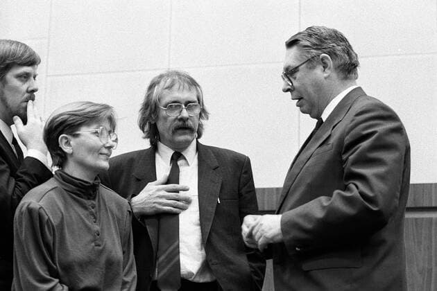 Gerd Poppe (Mitte, GDR, DDR, Bündnis 90 Grüne) auf der konstituierenden Sitzung der Volkskammer