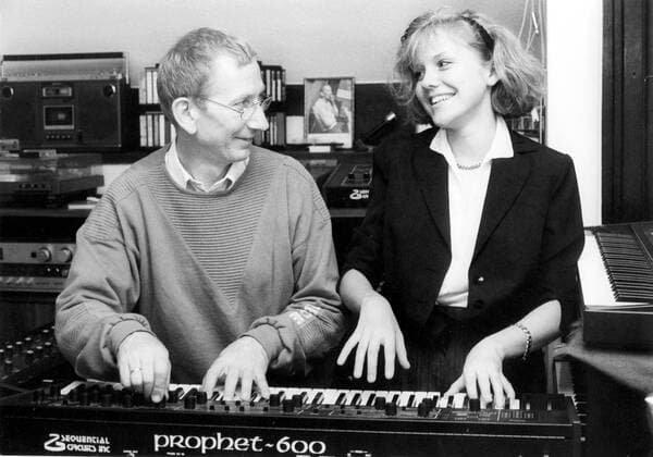 Inka (rechts, GDR) und ihr Vater Komponist Arndt Bause