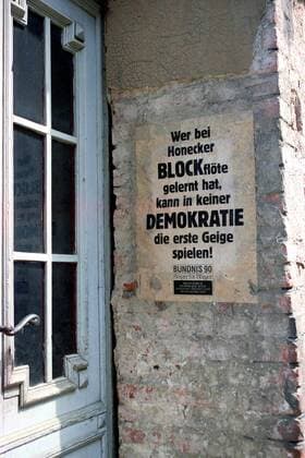 Wahlplakat - Bündnis 90 Bürger für Bürger - Wer bei Honecker Blockflöte gelernt hat, kann in keiner Demokratie die erste Geige spielen