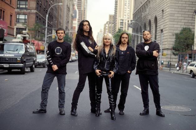 Sängerin Doro Pesch (GER) mit ihrer Band in den Straßen von New York