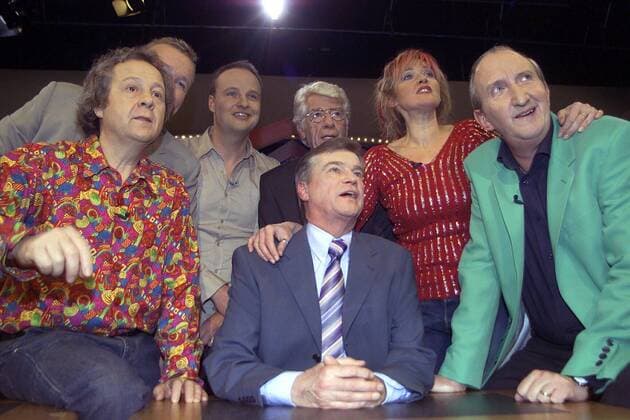 V.l.n.r.: Kalle Pohl (Kabarettist), Bernd Stelter (Kabarettist), Oliver Welker (Moderator von ran Sat.1 Bundesliga), Jochen Busse (alle GER Kabarettist), Rudi Carell (NED Entertainer), Gaby Köster (Komikerin) und Mike Krüger (beide GER Musiker) anlässlich der letzten Aufzeichnung der Comedy-Show -7 Tage 7 Köpfe-