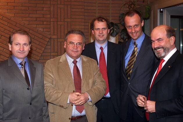 V.l.n.r.: Reinhard Schermann (Landtagskandidat), Lothar Koch (MdL), Fritz Güntzler (Landtagskandidat), Friedrich Merz (Vorsitzender der CDU CSU-Bundestagsfraktion) und Dr. Harald Noack (alle CDU Anwalt und Landtagskandidat) anlässlich einer CDU-Wahlkampfveranstaltung in Duderstadt