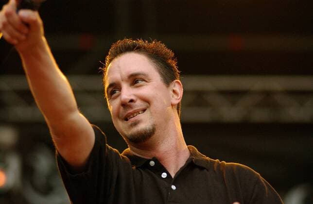 Sänger Lou Koller (USA Sick Of It All) während eines Konzerts auf dem With Full Force-Festival