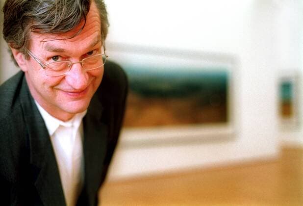 Wim Wenders, 75. Geburtstag am 14. August Regisseur Wim Wenders (GER) anlässlich der Eröffnung seiner Fotoausstellung -Bilder von der Oberfläche der Erde- im Hamburger Bahnhof