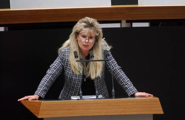 Iris Spranger (SPD Hauptausschuss) während der Haushaltsdebatte im Berliner Abgeordnetenhaus