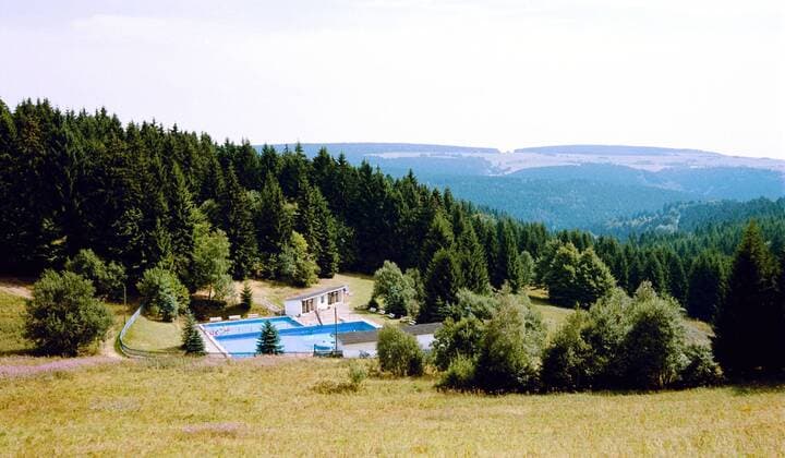 Kleines Schwimmbad bei Heubach