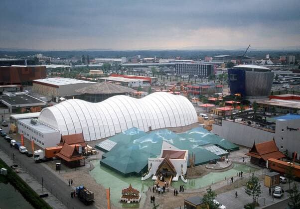 Architektur von Frei Otto Pavillongelände West mit den Pavillons von Japan und Thailand auf der EXPO 2000 in Hannover