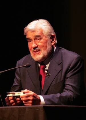Schauspieler Mario Adorf (GER) anlässlich seiner Buchpräsentation von - Himmel und Erde - im Frankfurter Hof in Mainz