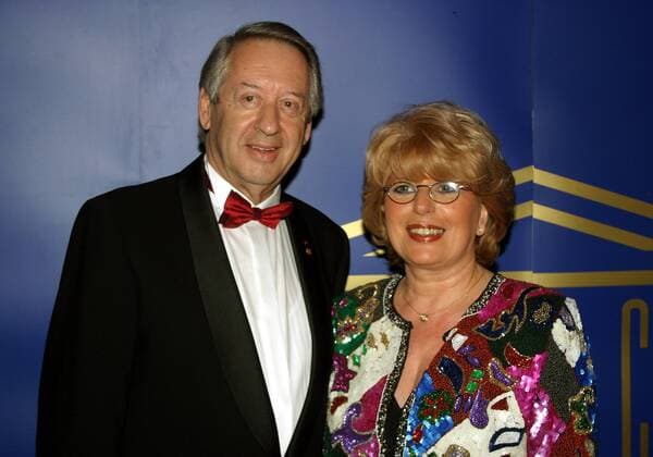 Paul Spiegel (GER Präsident Zentralrat der Juden in Deutschland) mit seiner Ehefrau Gisele anlässlich der UNESCO-Gala in Neuss