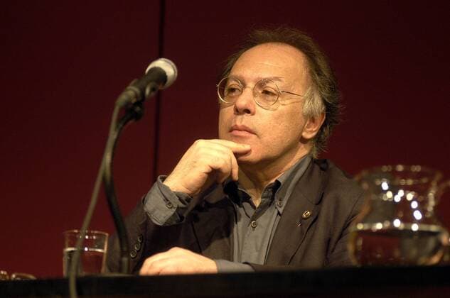 Schriftsteller Javier Marias (ESP) amüsiert während einer Lesung im Literaturhaus München