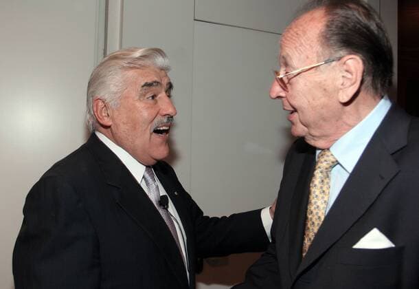 Schauspieler Mario Adorf (li., GER) und Hans Dietrich Genscher (GER FDP) anlässlich der Jubiläums-Gala 115 JAHRE GRANDHOTEL PETERSBERG UND 15 JAHRE GÄSTEHAUS DES BUNDES in Königswinter