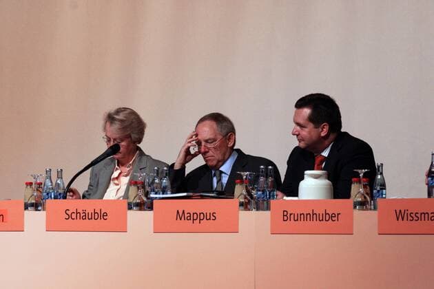 V.l.n.r. Annette Schavan (GER CDU Bundesbildungsministerin), Wolfgang Schäuble (GER CDU Bundesinnenminister) und Stefan Mappus (CDU MdL Baden Württemberg) auf dem 52. Landesparteitag der CDU Baden Württemberg in Stuttgart