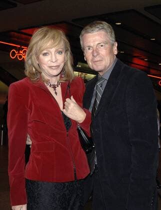 Fernsehmoderator Klaus Bresser mit seiner Ehefrau Evelyn (beide GER) anlässlich der Premiere des Musicals MAMA MIA in Berlin