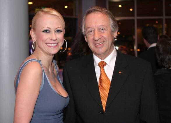 Moderatorin Jenny Elvers-Elbertzhagen (GER) und Paul Spiegel (GER Präsident des Zentralrats der Juden in Deutschland) anlässlich der ersten Steiger Awards Verleihung in Dortmund