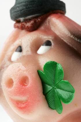Marzipanschwein als Schornsteinfeger