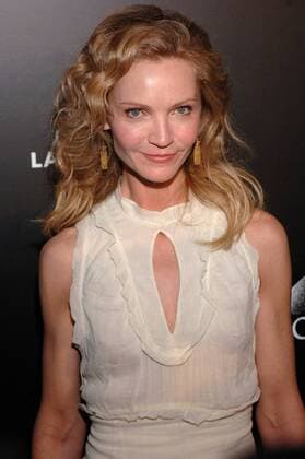 Schauspielerin Joan Allen (USA) anlässlich der - 8th Annual Costume Designers Guild Awards - in Beverly Hills  (LAP20060225132)