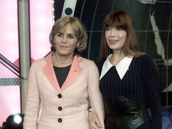 Ingeborg Schäuble (li., GER Vorstandsvorsitzende Deutsche Welthungerhilfe) und Katja Ebstein (GER) anlässlich der ZDF Show - Stargala - in Offenburg