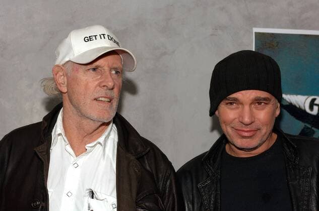 Schauspieler Bruce Dern (li.) und Billy Bob Thornton (beide USA) während eines Pressetermins anlässlich der West Coast-Premiere des Theaterstücks - Chicken - in Los Angeles -  (lap20051202104)