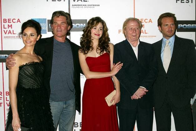 Schauspieler Mia Maestro (ARG), Kurt Russell (USA), Emmy Rossum (USA), Regisseur Wolfgang Petersen (GER) und Schauspieler Josh Lucas (v.l.n.r., USA) anlässlich der Premiere des Films - Poseidon - auf dem Tribeca Film Festival in New York  (NYP2006050657)