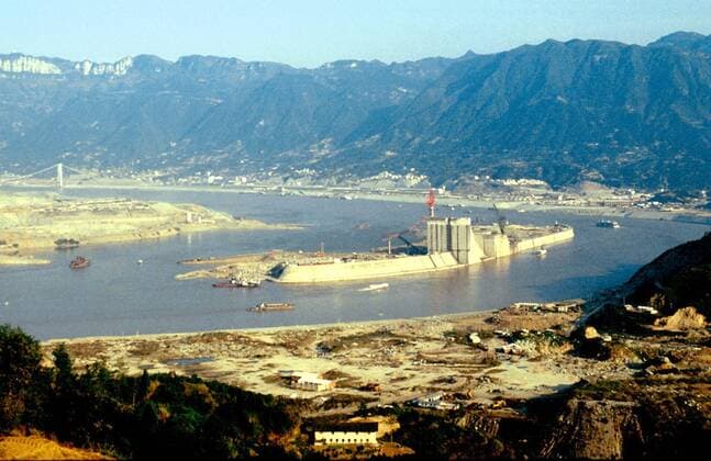 Bauarbeiten am - Three Gorges Dam - auf Zhongbao Island am Yangtze in Yichang - 