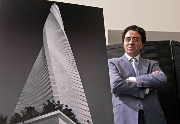 Architekt Santiago Calatrava (ESP) während eines Pressetermins anlässlich seines Entwurfs des Fordham Spire in Chicago -  - chi200507270508