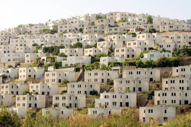 Leerstehende Feriensiedlung in Antalya