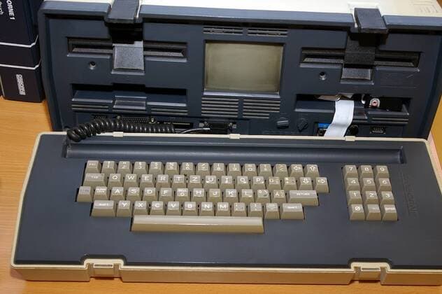 Osborne 1 - einer der ersten tragbaren Computer aus dem Jahr 1981