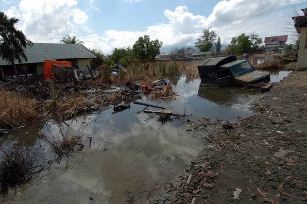 Schäden nach der Tsunami-Katastrophe auf Sumatra -  (wax2005011032)