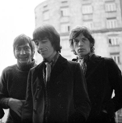 Rolling Stones (v.r.n.l.): Sänger Mick Jagger, Gitarrist Ron Wood und Drummer Charlie Watts (alle GBR Rolling Stones) am Rande eines Konzertes in Warschau