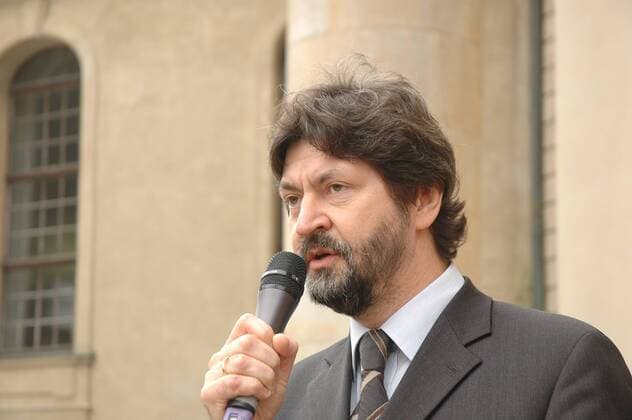Joachim Zeller (GER CDU Bezirksbürgermeister Berlin-Mitte) während einer Ansprache anlässlich der Wiedereröffnung des Französischen Domes in Berlin