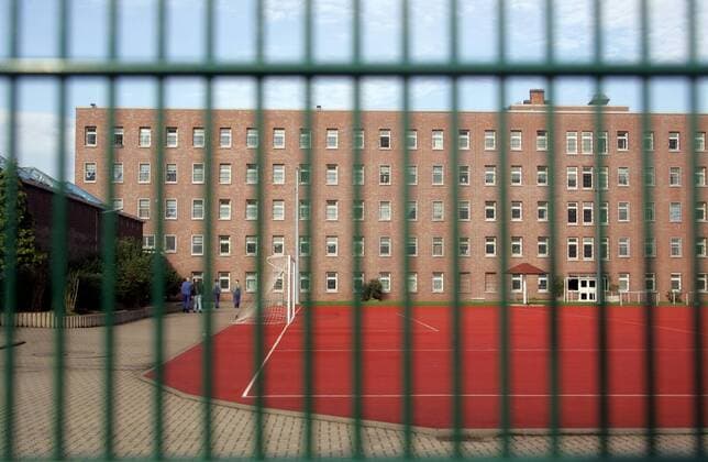 Sportplatz der Justizvollzugsanstalt in Siegburg