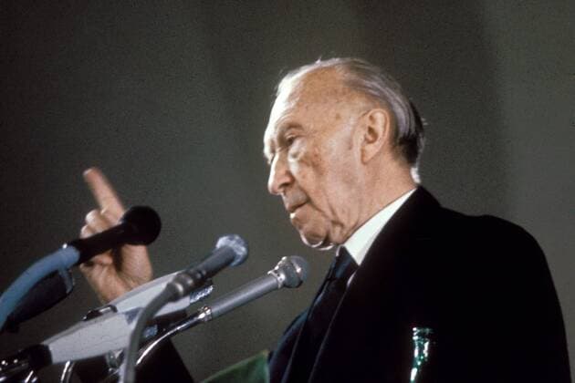 Bundeskanzler Konrad Adenauer (GER) während einer Rede