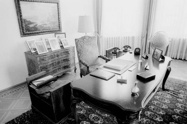 Arbeitszimmer des ehemaligen Bundeskanzlers Konrad Adenauer im Palais Schaumburg in Bonn