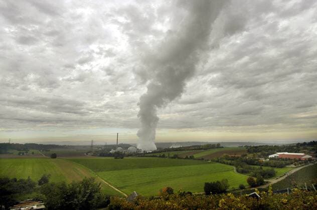 Qualm steigt auf vom Standortzwischenlager des Atomkraftwerk der EnBW in Neckarwestheim